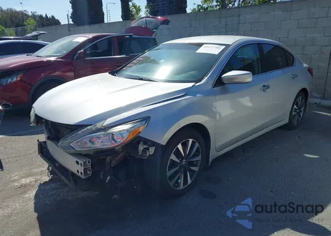 2016 Nissan Altima 2.5/2.5 S/2.5 Sl/2.5 Sr/2.5 Sv z USA, uszkodzony, nr VIN 1N4AL3AP5GL195083